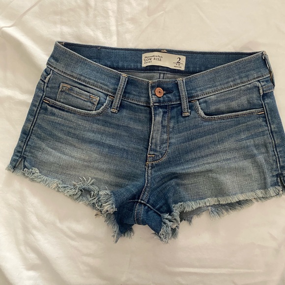 Abercrombie and Fitch Shorts - Picture 6 of 7